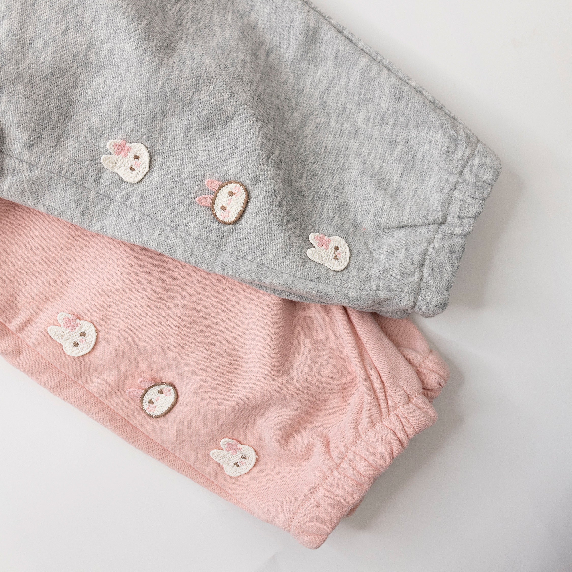 【H35856】可愛兔兔刺繡小標縮口褲