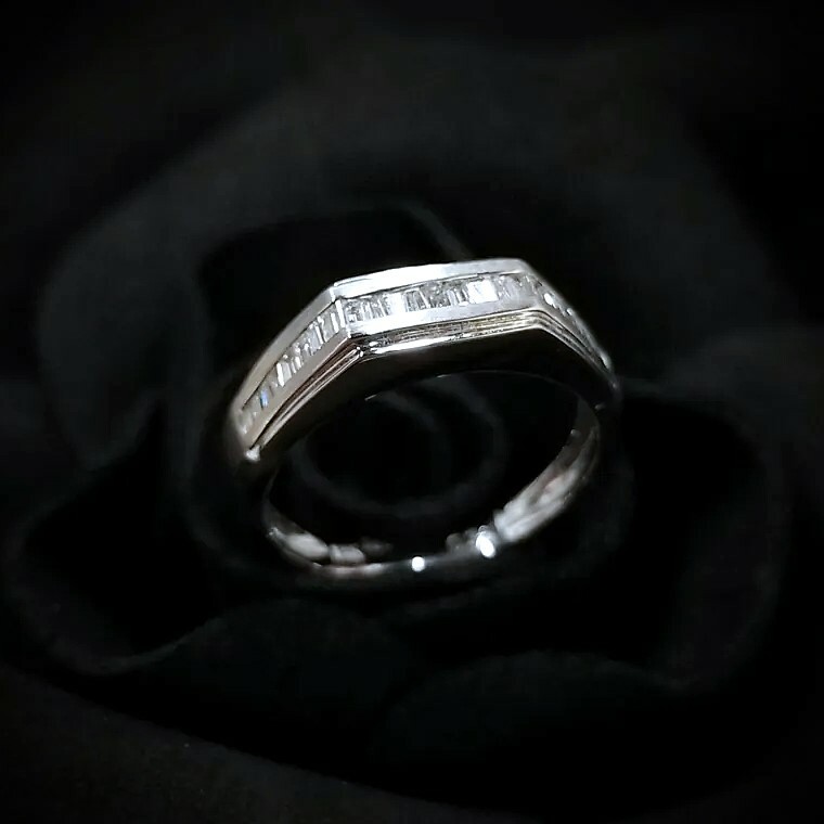 18K White Gold 0.36ct Diamond Ring