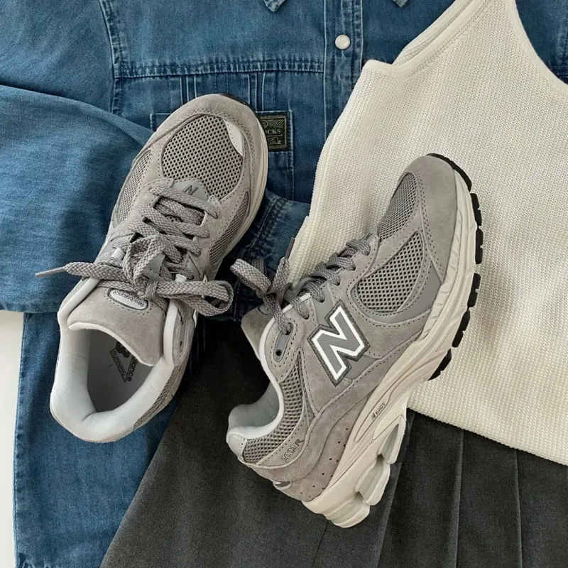 NEW BALANCE 2002R 系列 ( 元祖灰 ! )