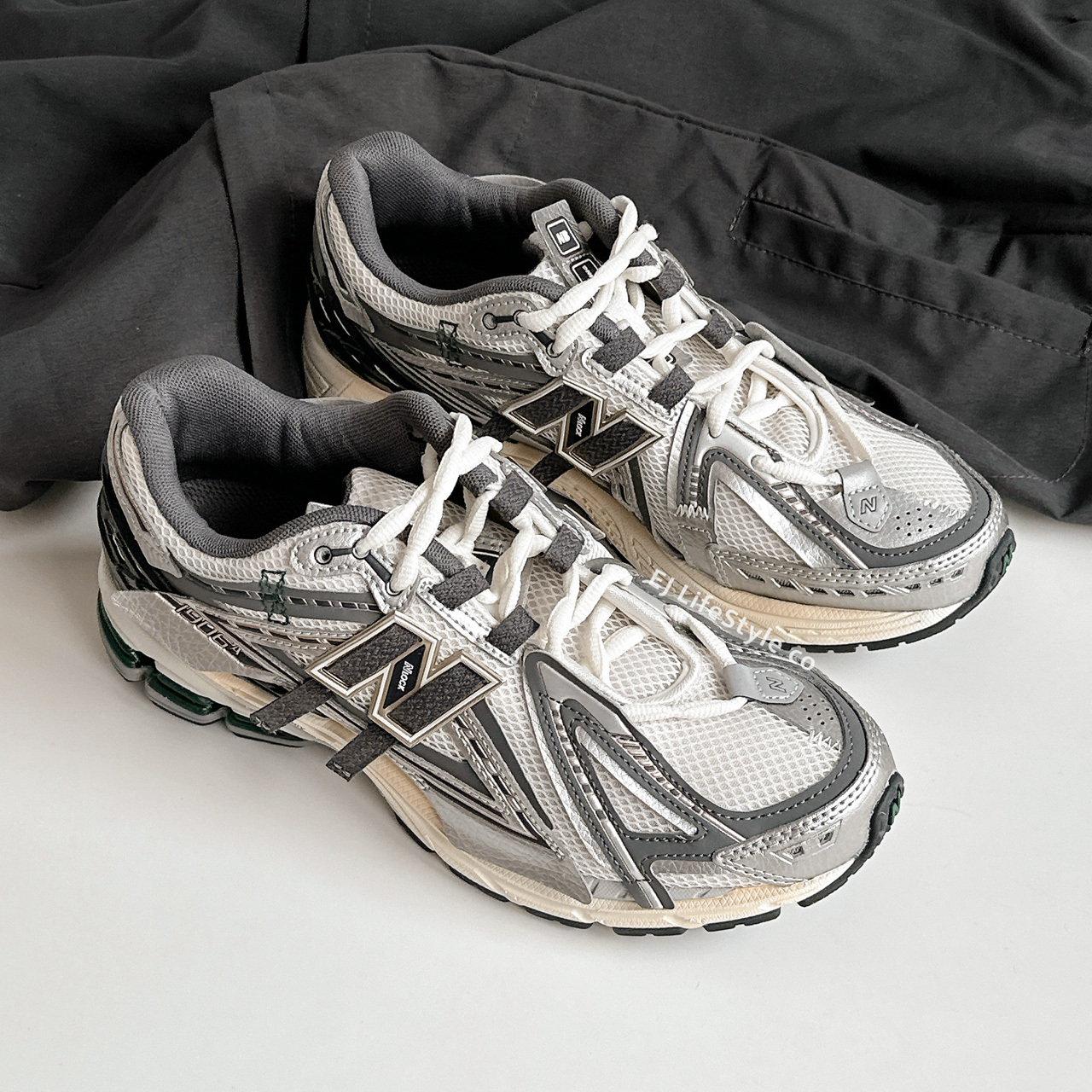 NEW BALANCE 1906A NB SILVER GOLD METALLIC 海鹽灰銀M1906AD