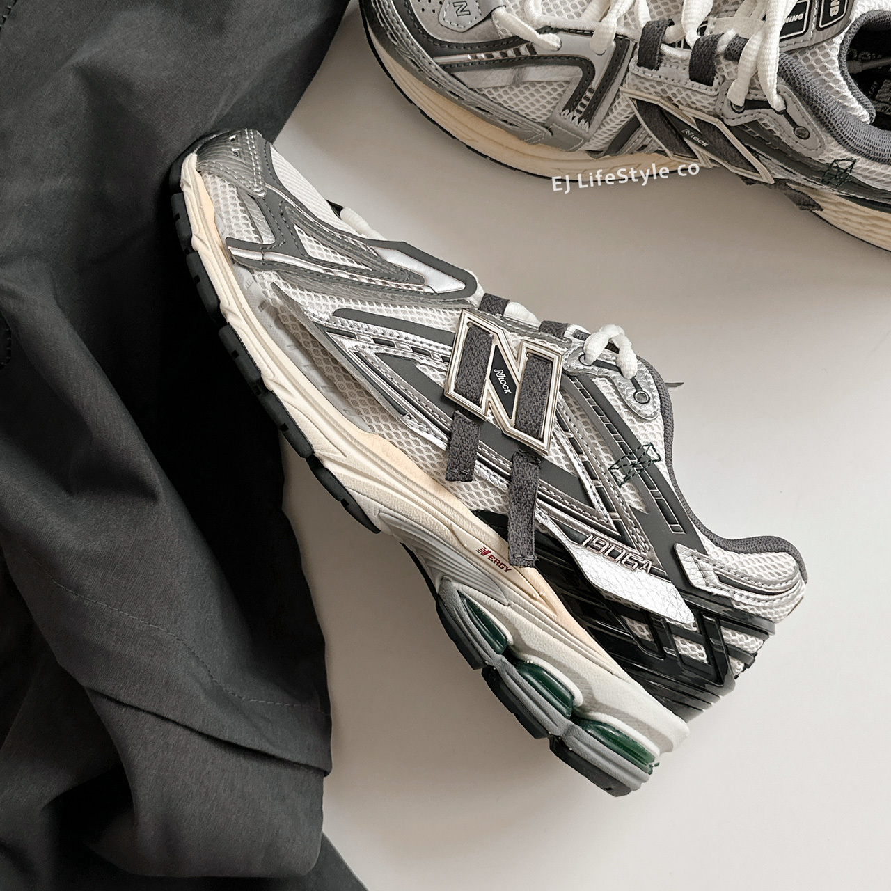 NEW BALANCE 1906A NB SILVER GOLD METALLIC 海鹽灰銀M1906AD