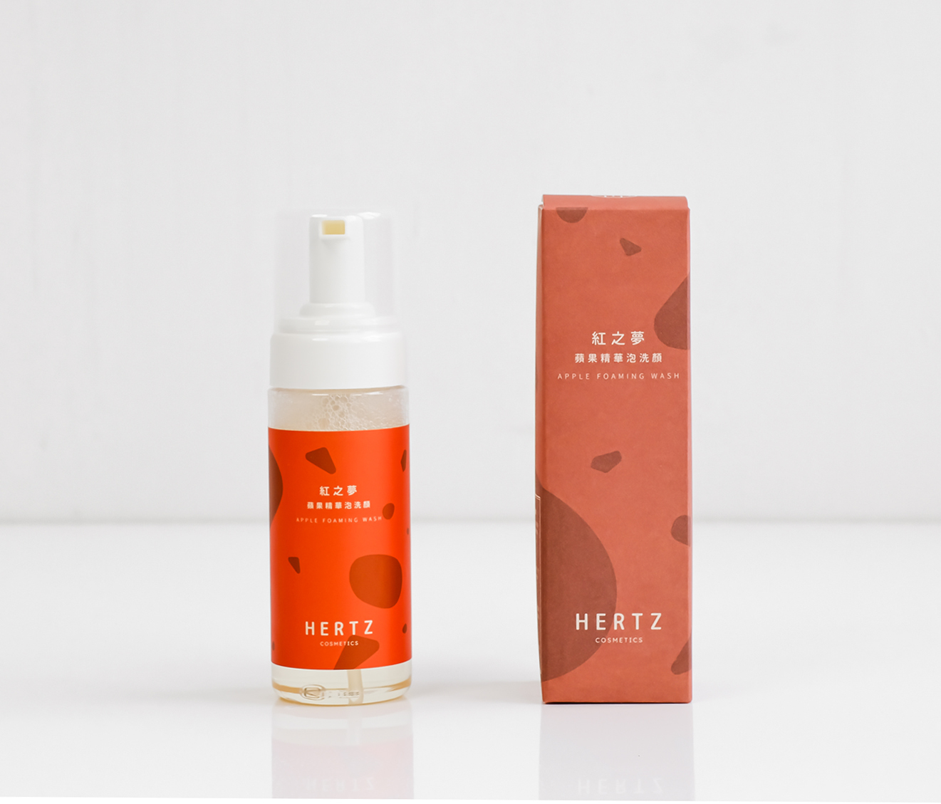 【HERTZ赫茲風格】紅之夢蘋果精華泡洗顏 (150ml)