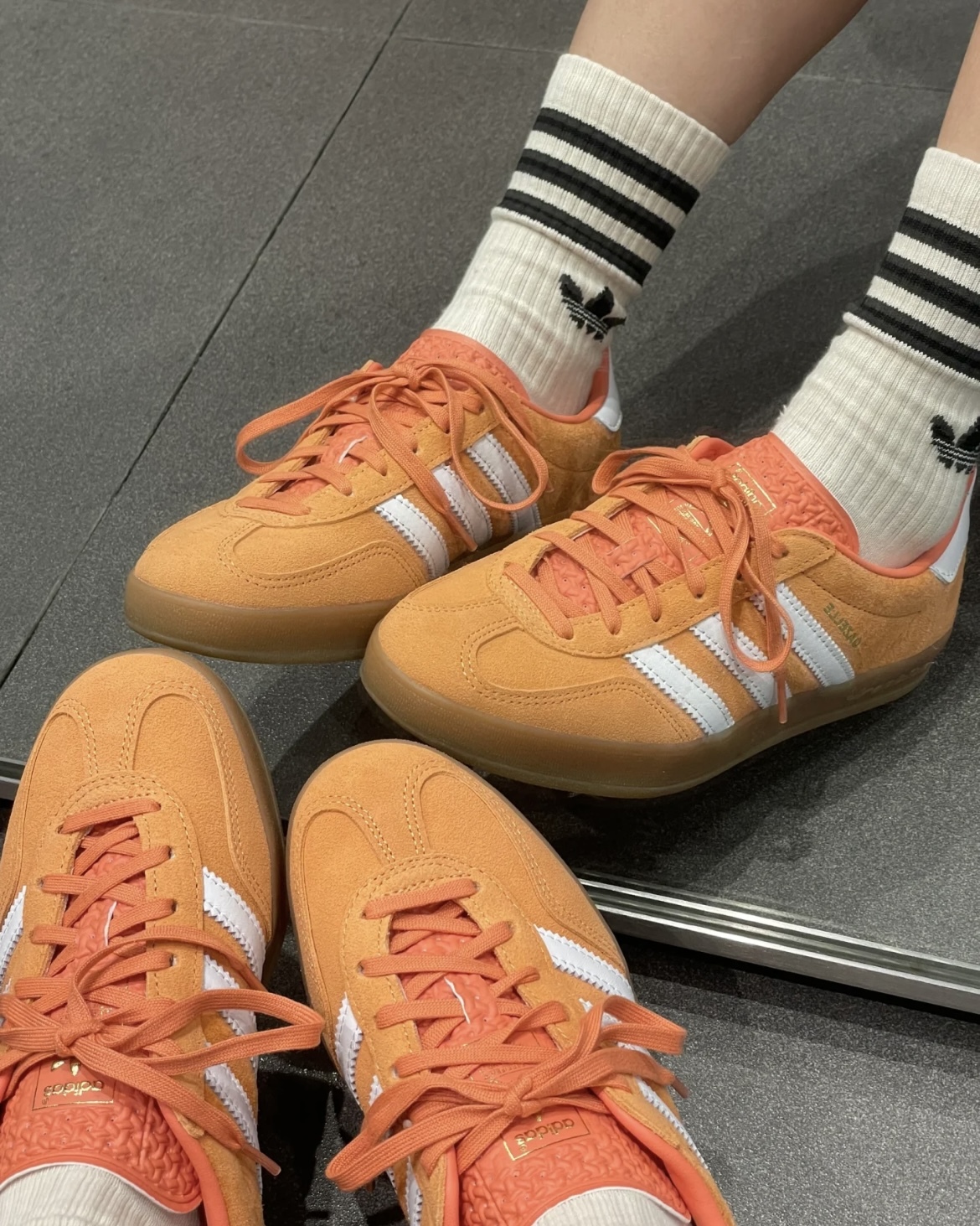 【現貨】Adidas Originals Gazelle Indoor 焦糖底 麂皮 日落橘