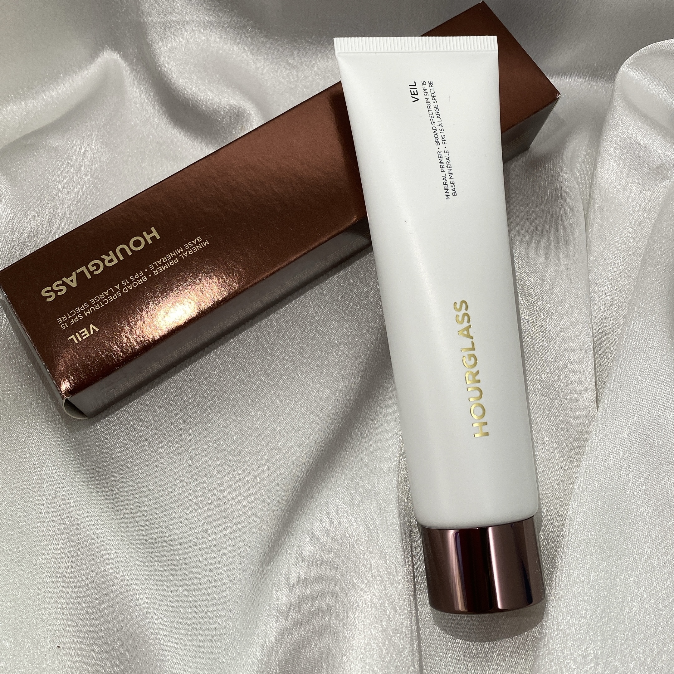 Hourglass Veil 絲滑柔紗礦物妝前乳 60ml