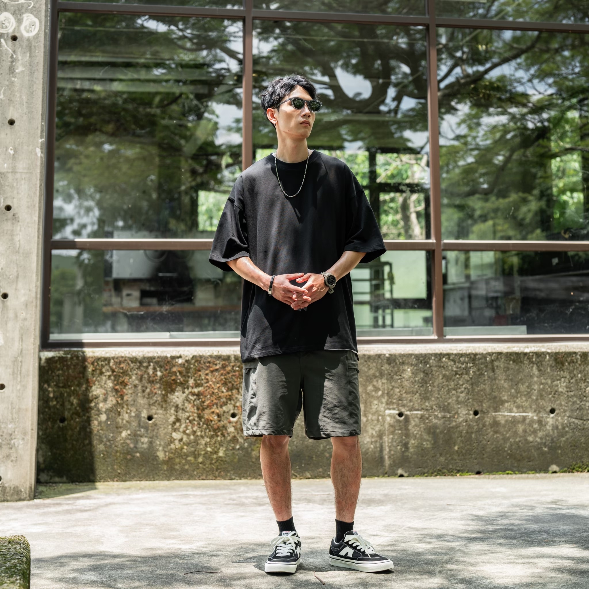 SBG 拉鍊口袋微彈休閒工裝短褲 060