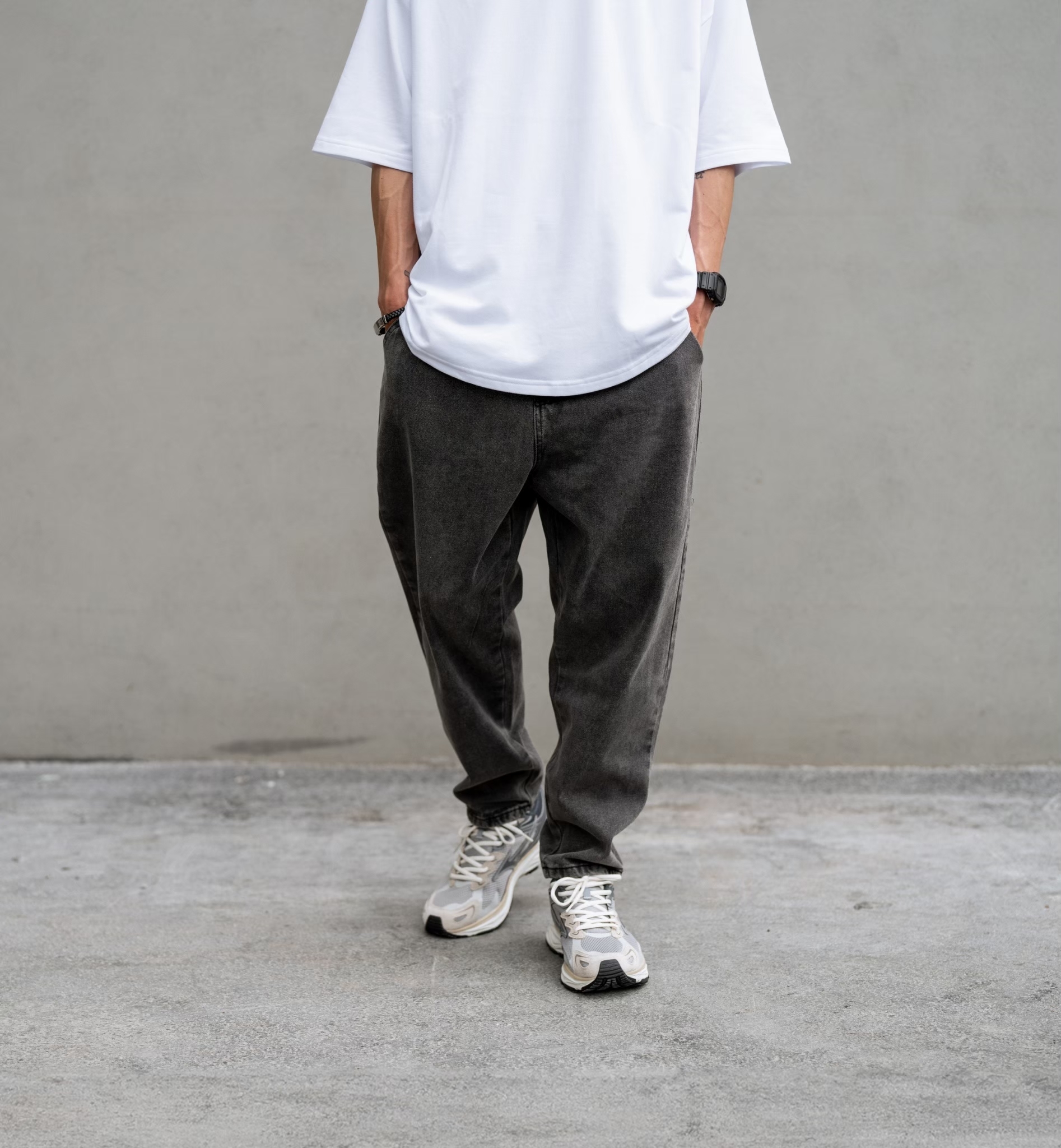 SBG 上寬下窄水洗牛仔褲 W-Y2205