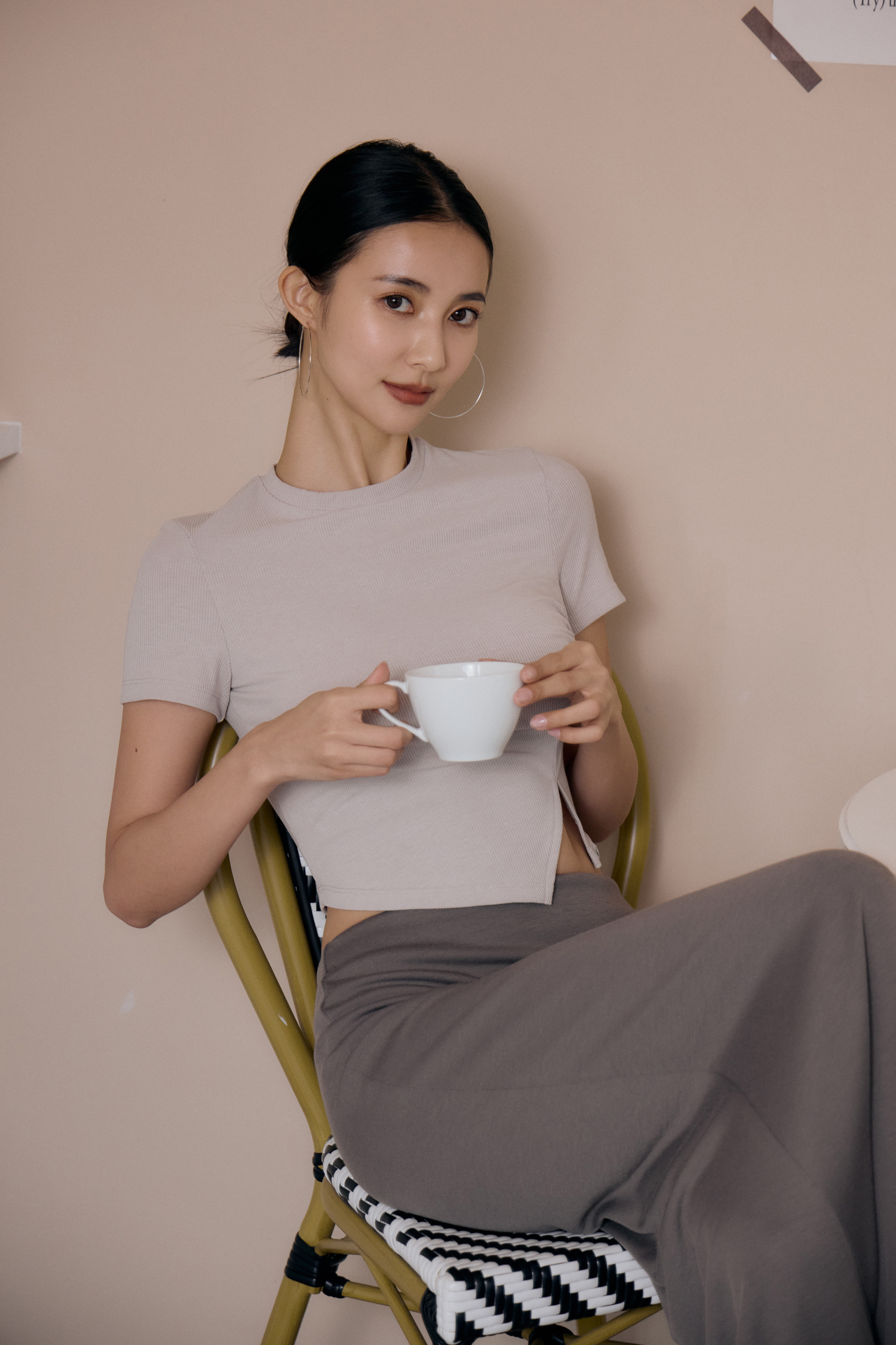 羅紋抽皺前開岔上衣- 杏