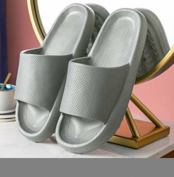 Hot Recommended Shitting Slippers (Gray) [Male 40-43] [Please contact customer service to confirm the delivery size after placing the order]