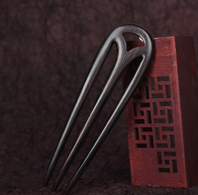 Popular ancient style simple sandalwood three-pronged bun (ebony) (size: 12cm long and 3cm wide)