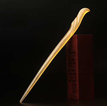 Popular natural horn hairpin with ancient style (Tianji) (size: hairpin length 18cm)