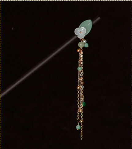 Popular classic and elegant tassel wooden hairpin (Qinghe) (size: hairpin length 18cm)
