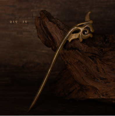 Hot style quaint and simple green sandalwood hairpin for women (Qiuju) (size: 18cm)