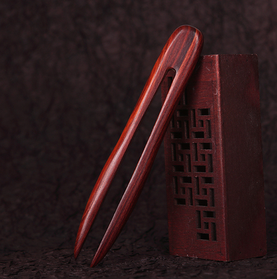 爆款古典簡約u型盤髮檀木發釵（紅檀）（尺寸：長12.5cm寬2cm）
