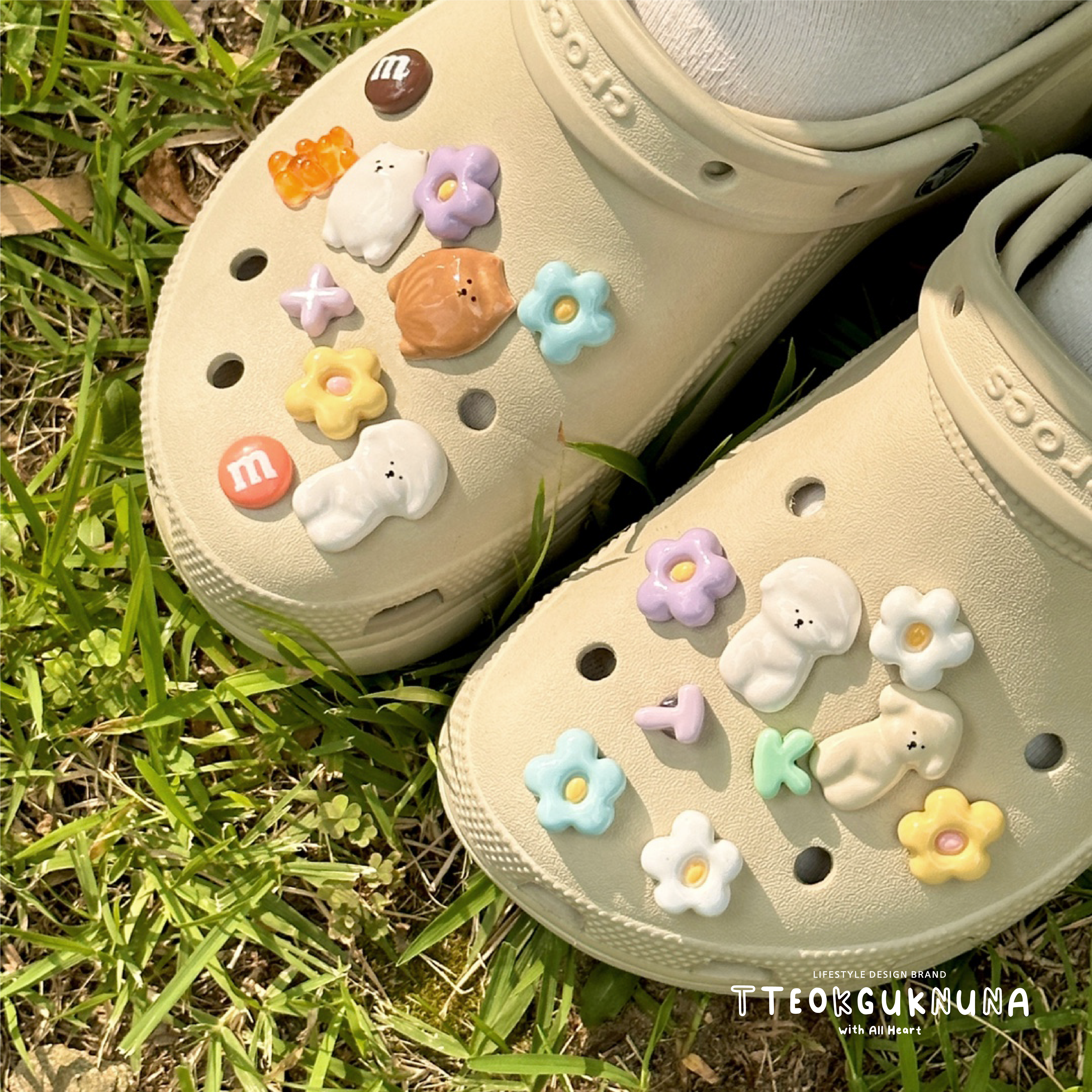 Tteokguknuna 洞洞鞋扣