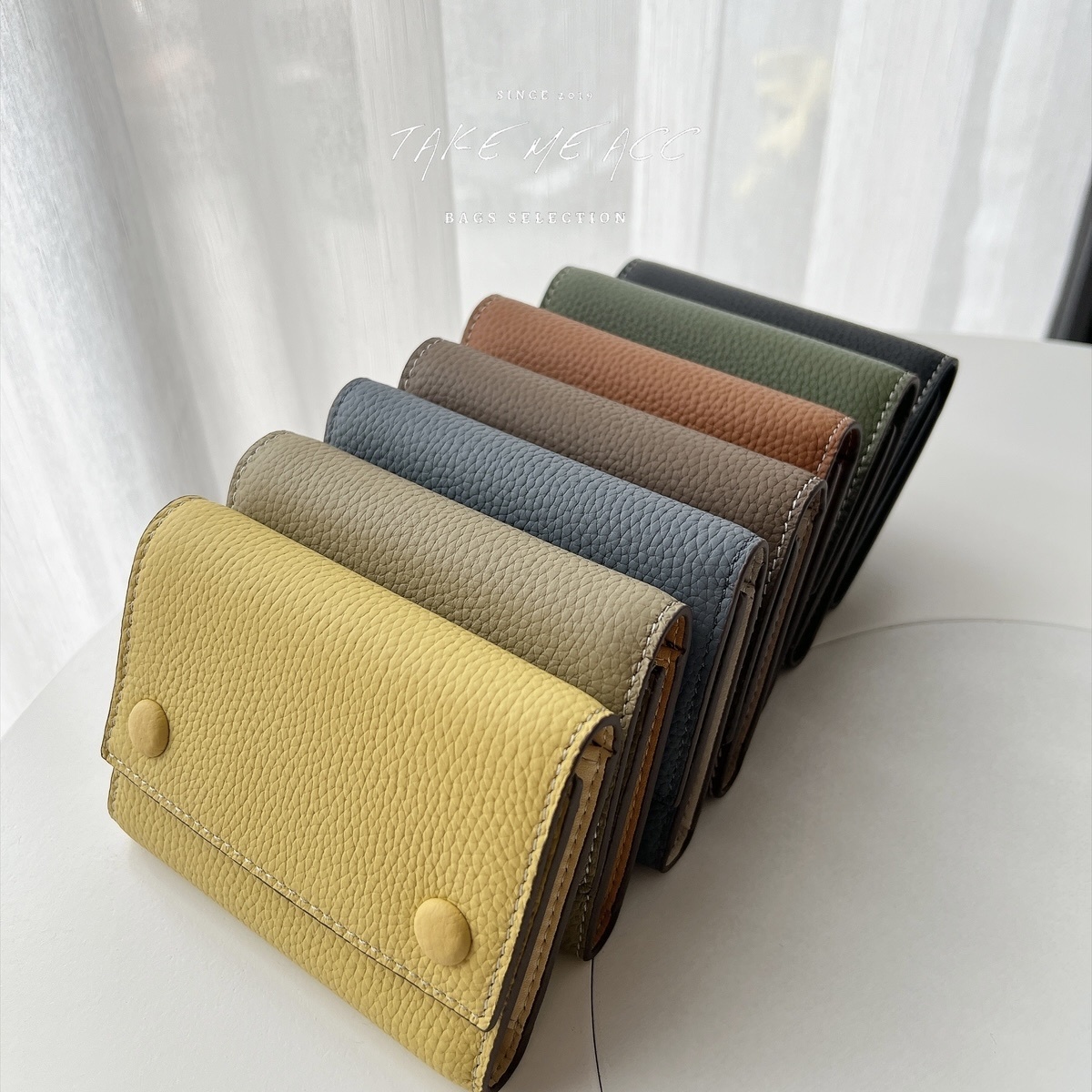 實用滿分的牛皮鈕扣短夾｜Take Me 闆娘嚴選真皮包