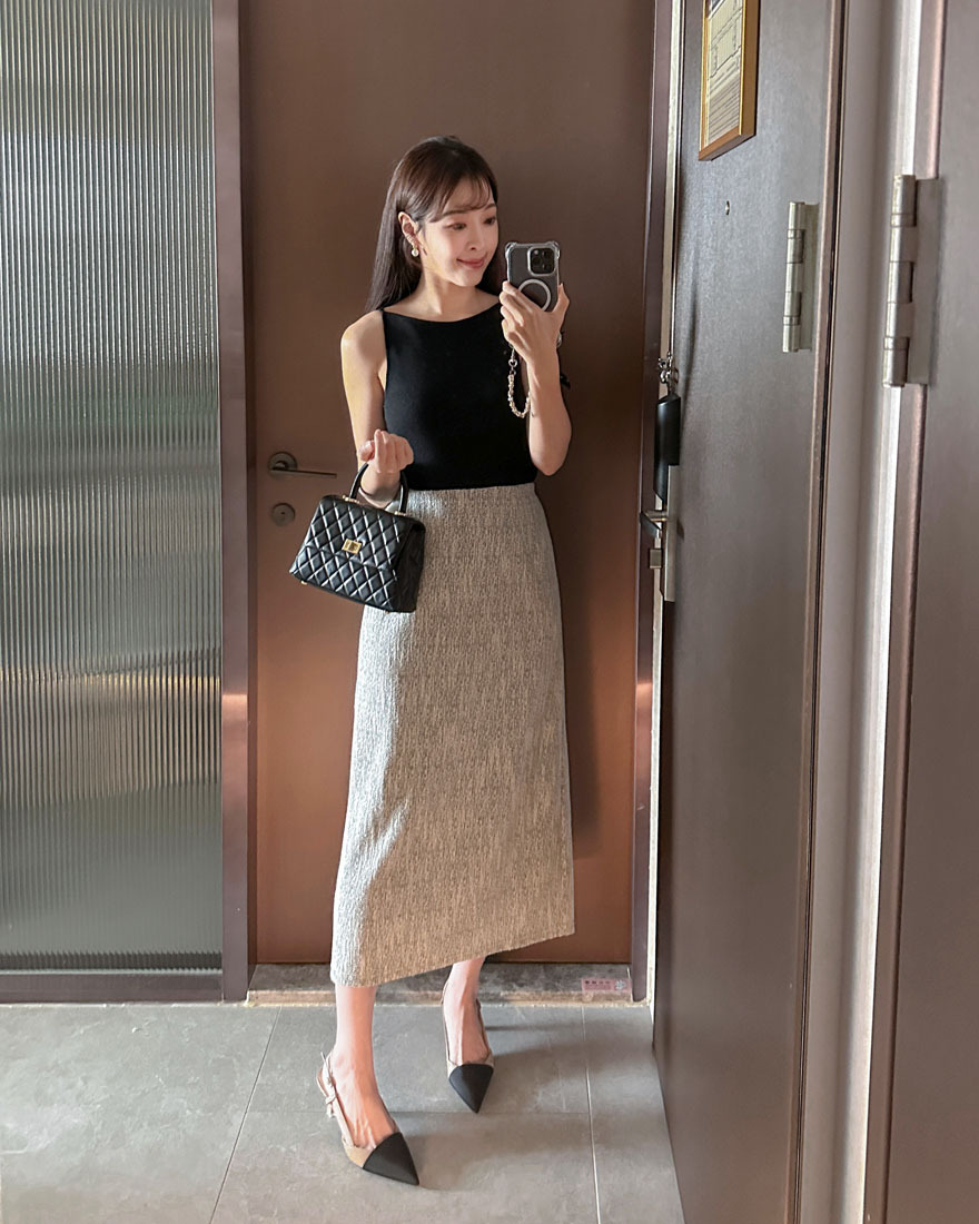 LINA LINA微醺調劑細肩帶親膚羊毛背心-夜幕黑