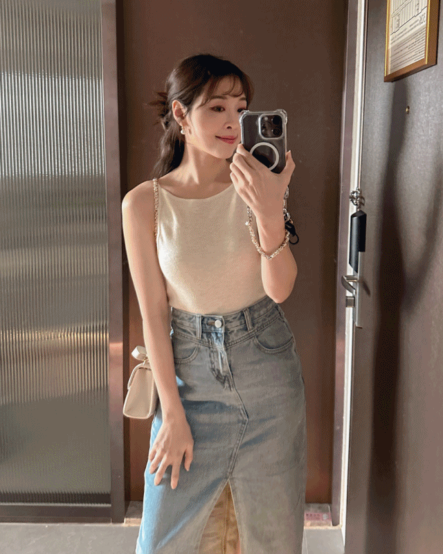 LINA LINA微醺調劑細肩帶親膚羊毛背心-奶油杏