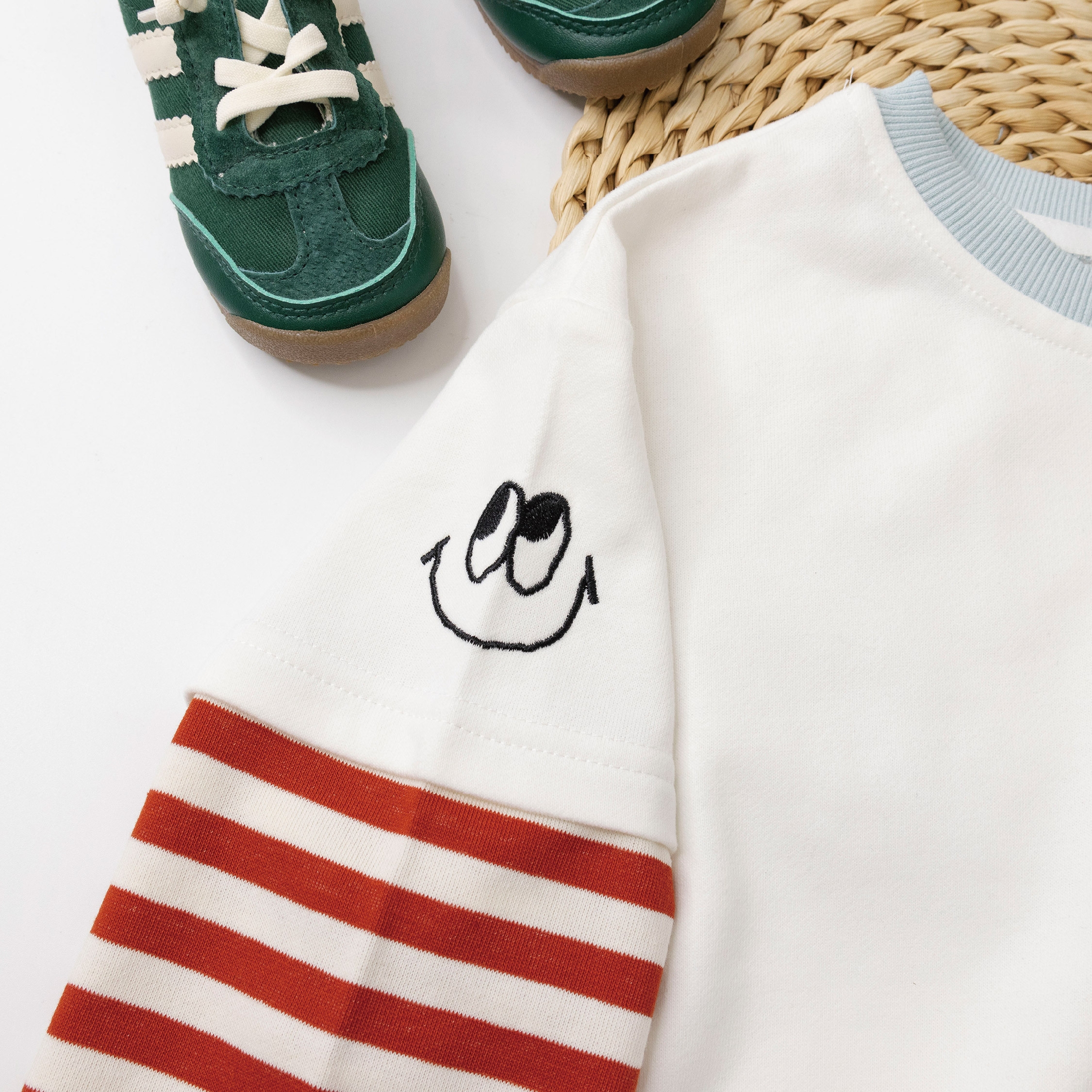 【H35783】逗趣笑臉條紋拼接假兩件上衣