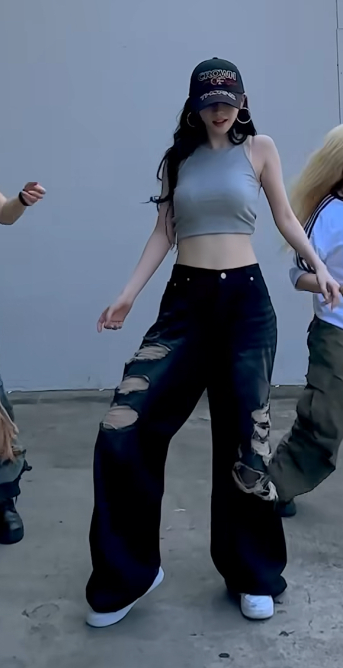 [KARINA同款] Rock Cake - Faye Damage Jeans (BLACK)