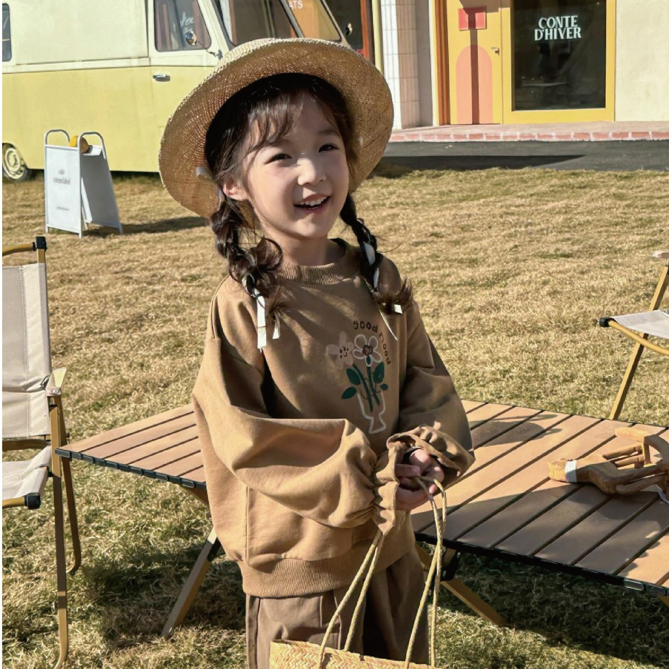 【H35756】可愛塗鴉花花縮口袖上衣