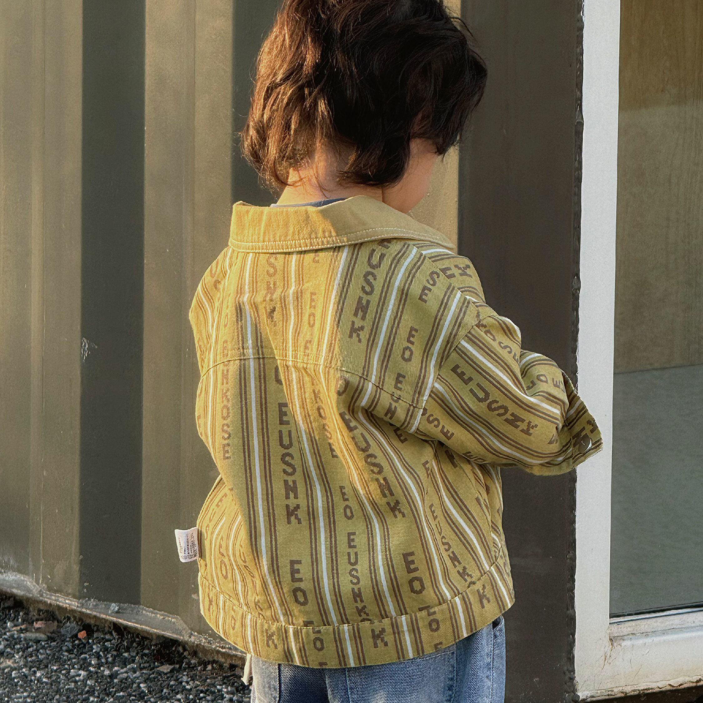 【H35796】潮流英字印花壓釦外套