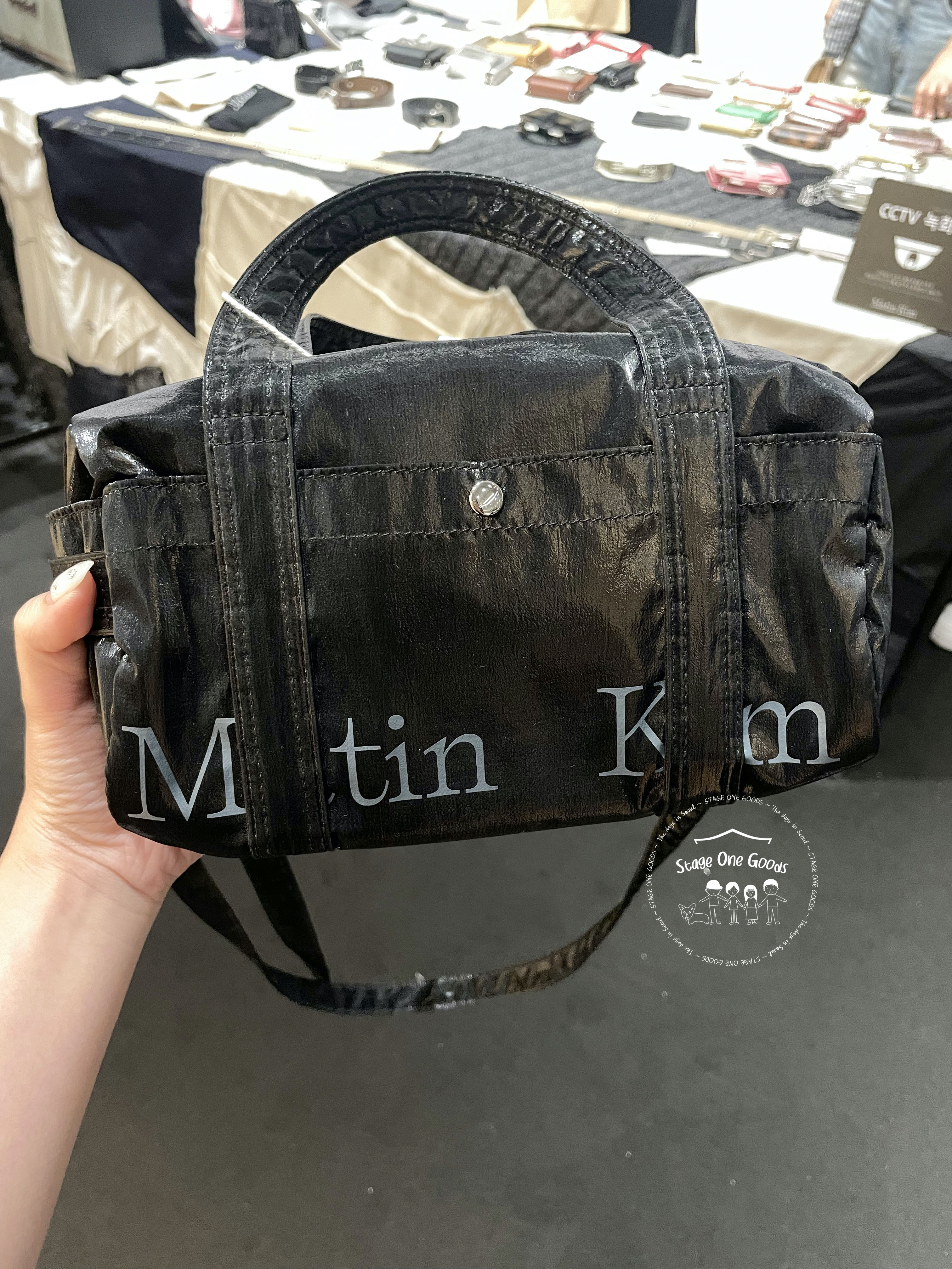 Matin Kim GLOSSY LOGO SPORTY MINI DUFFEL BAG