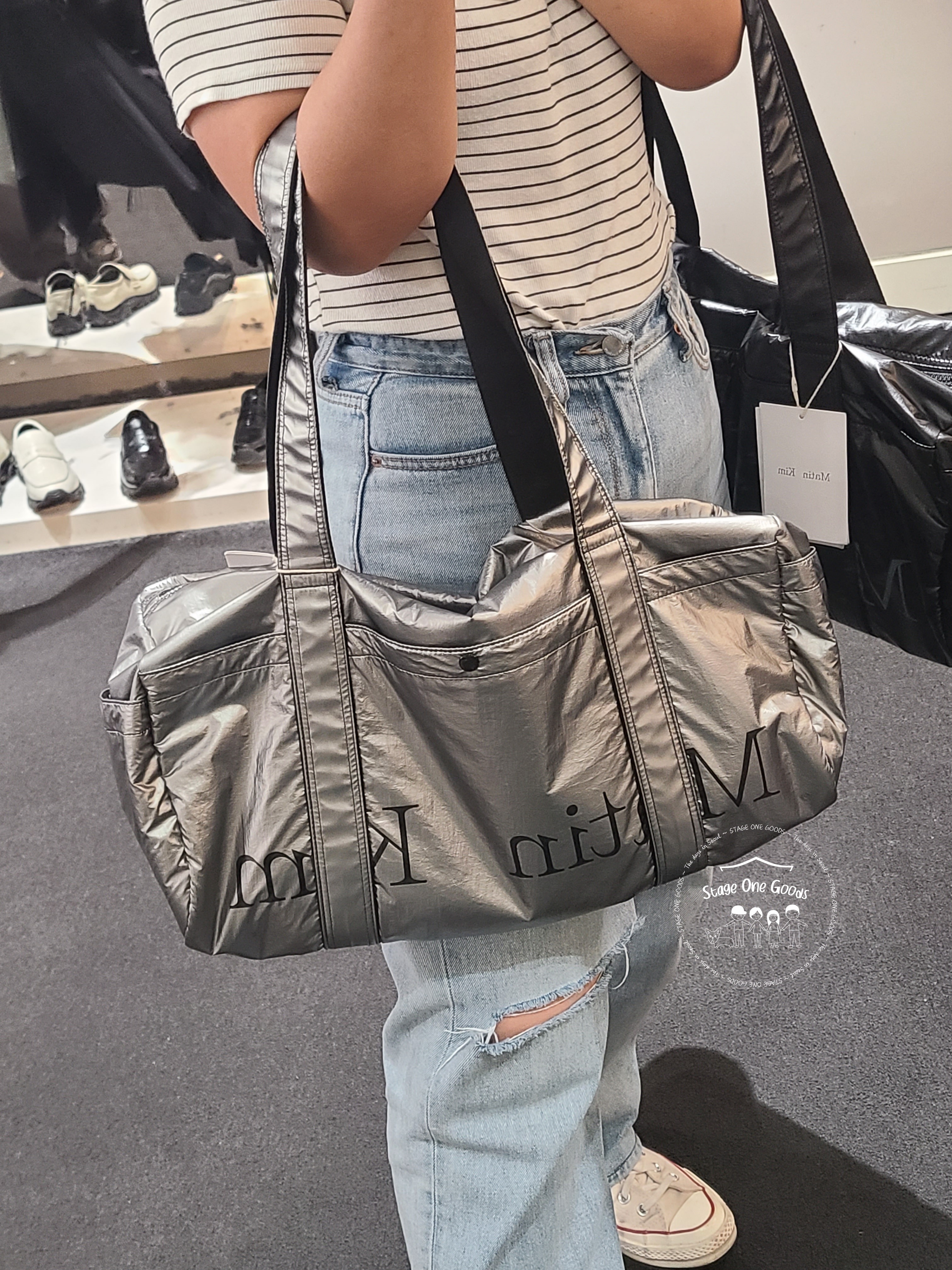 MATIN KIM GLOSSY LOGO SPORTY DUFFEL BAG MATIN KIM GLOSSY LOGO SPORTY DUFFEL BAG