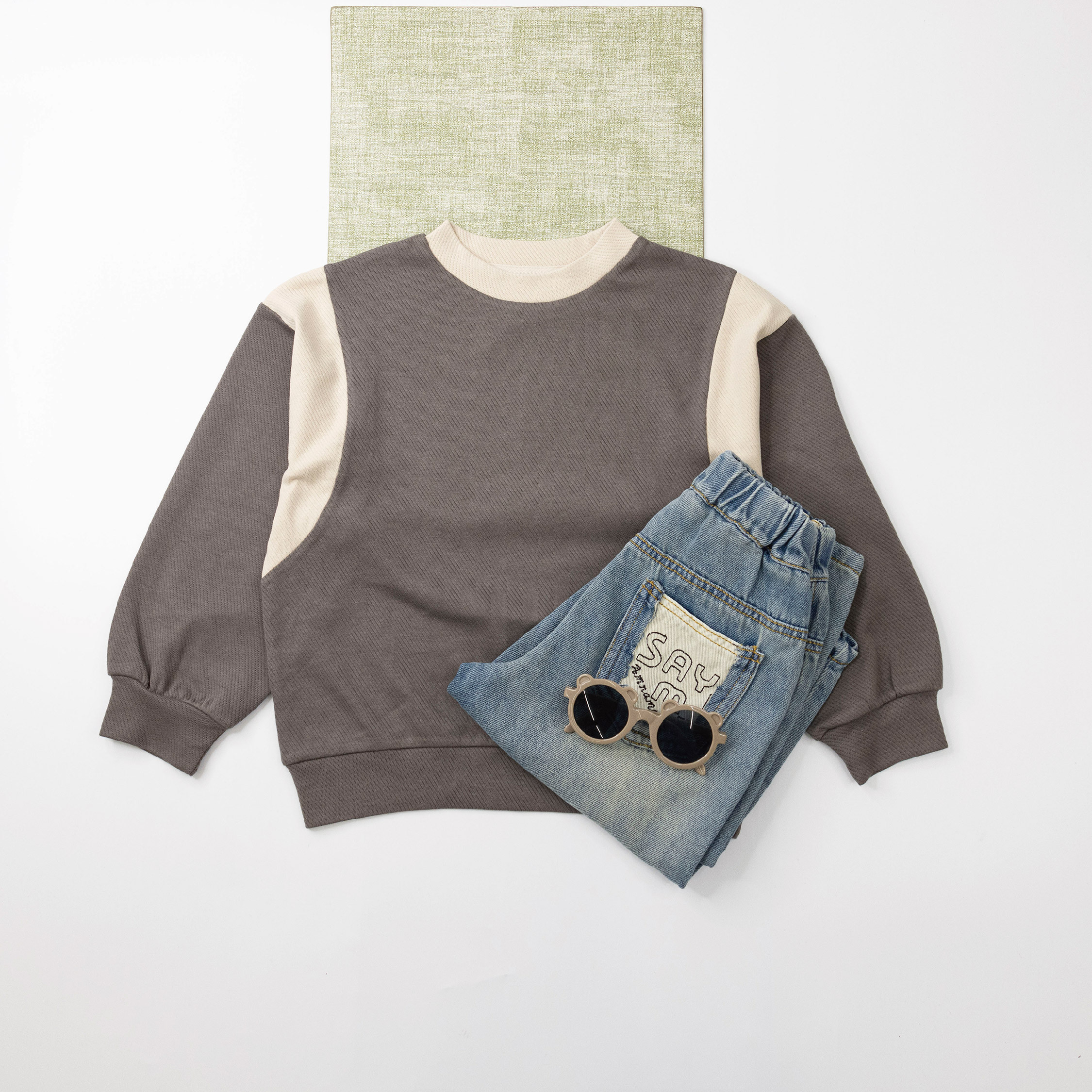 【H35761】簡約質感斜紋撞色拼接上衣＊二色