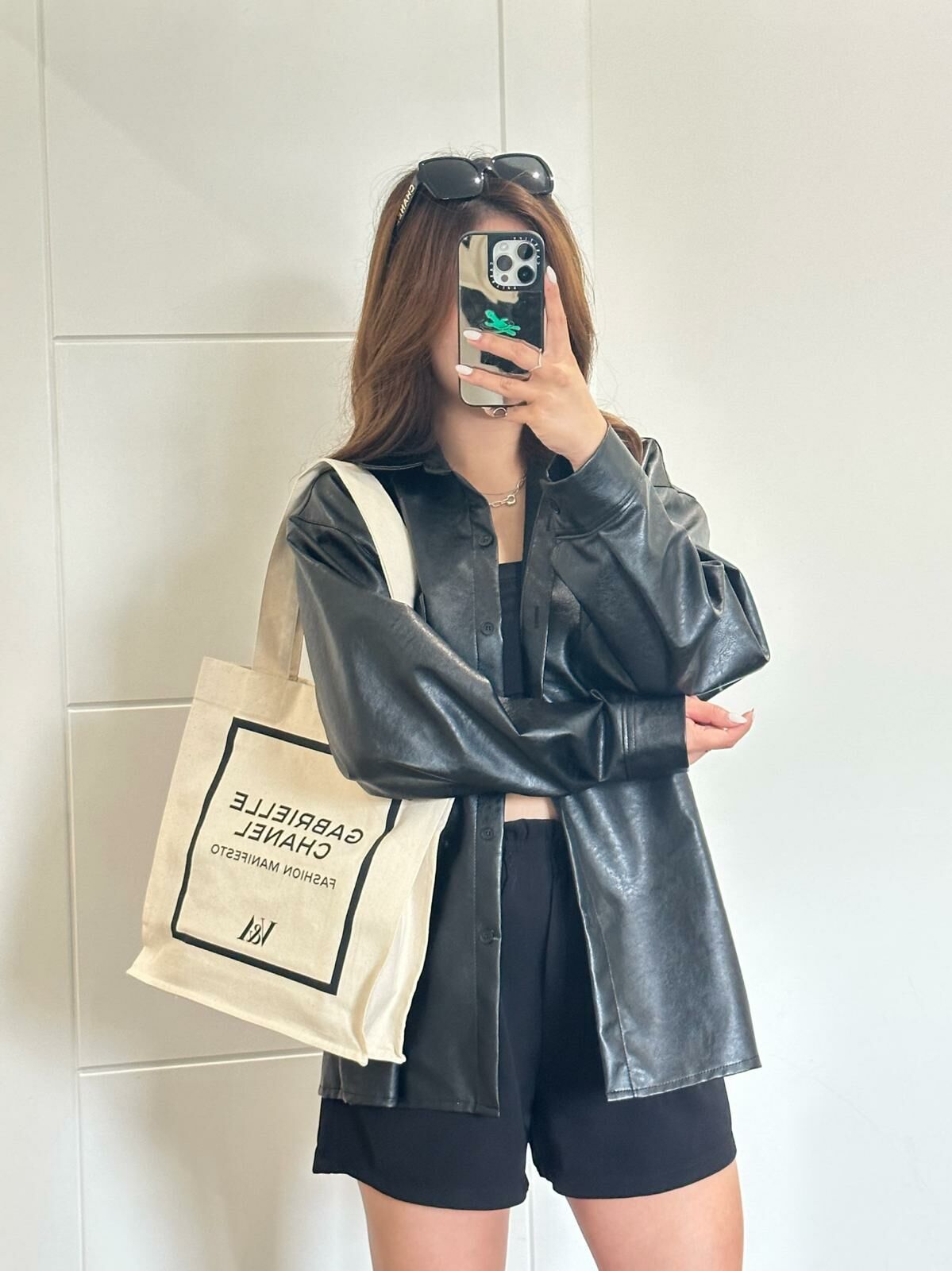 V&A x Chanel Tote Bag(米色)