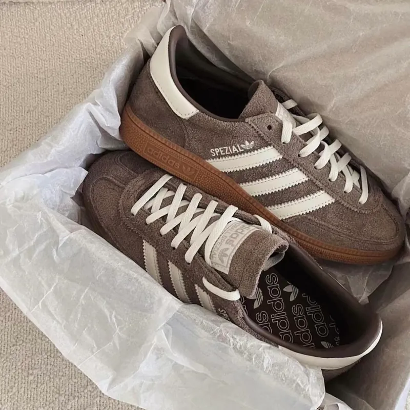ADIDAS HANDBALL SPEZIAL 可可焦糖底