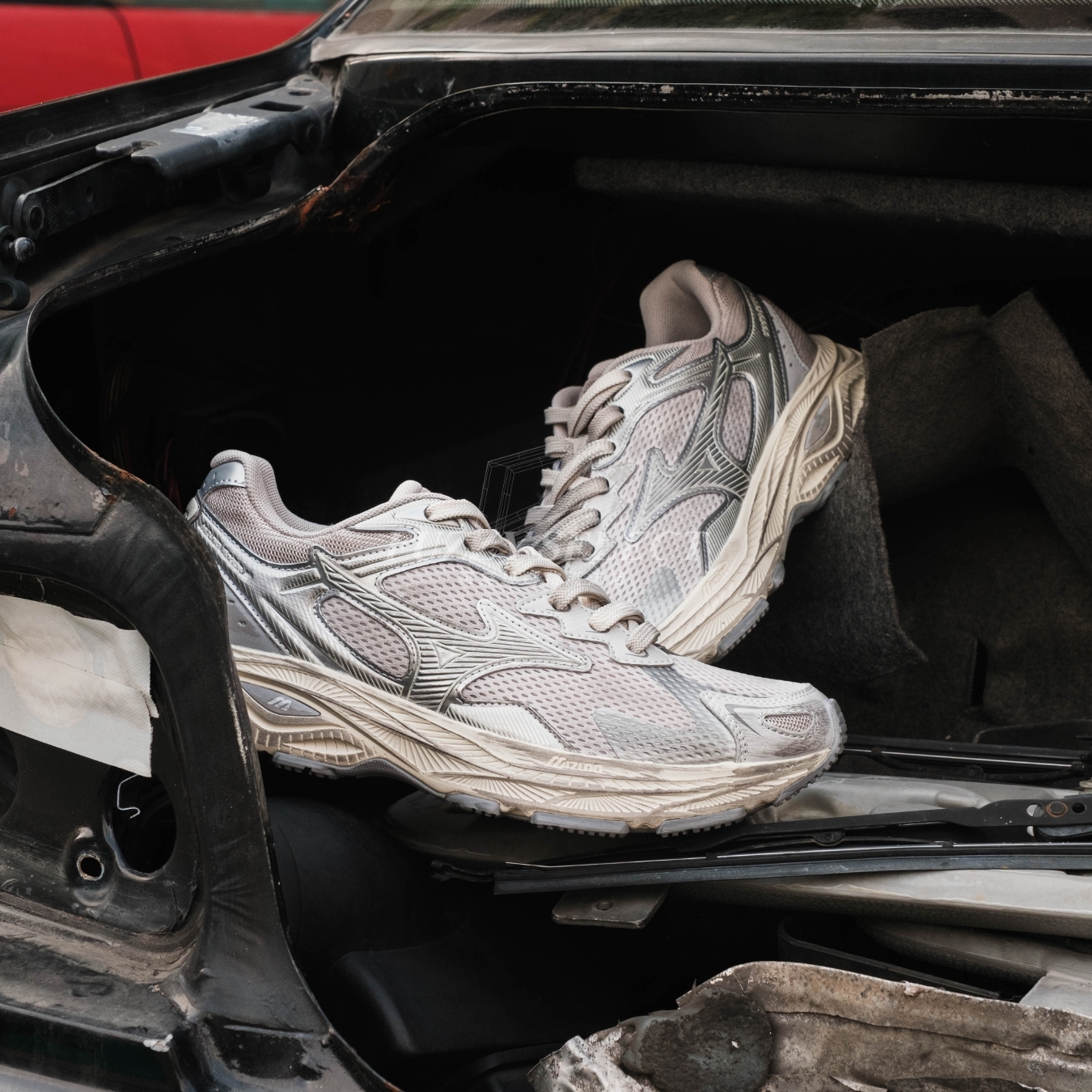 【逢甲FUZZY】美津濃 Mizuno Racer S 復古 做舊 銀灰 髒髒鞋 老爹鞋 D1GH223518