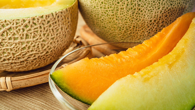 日系洋香瓜有綠肉與橘肉品種