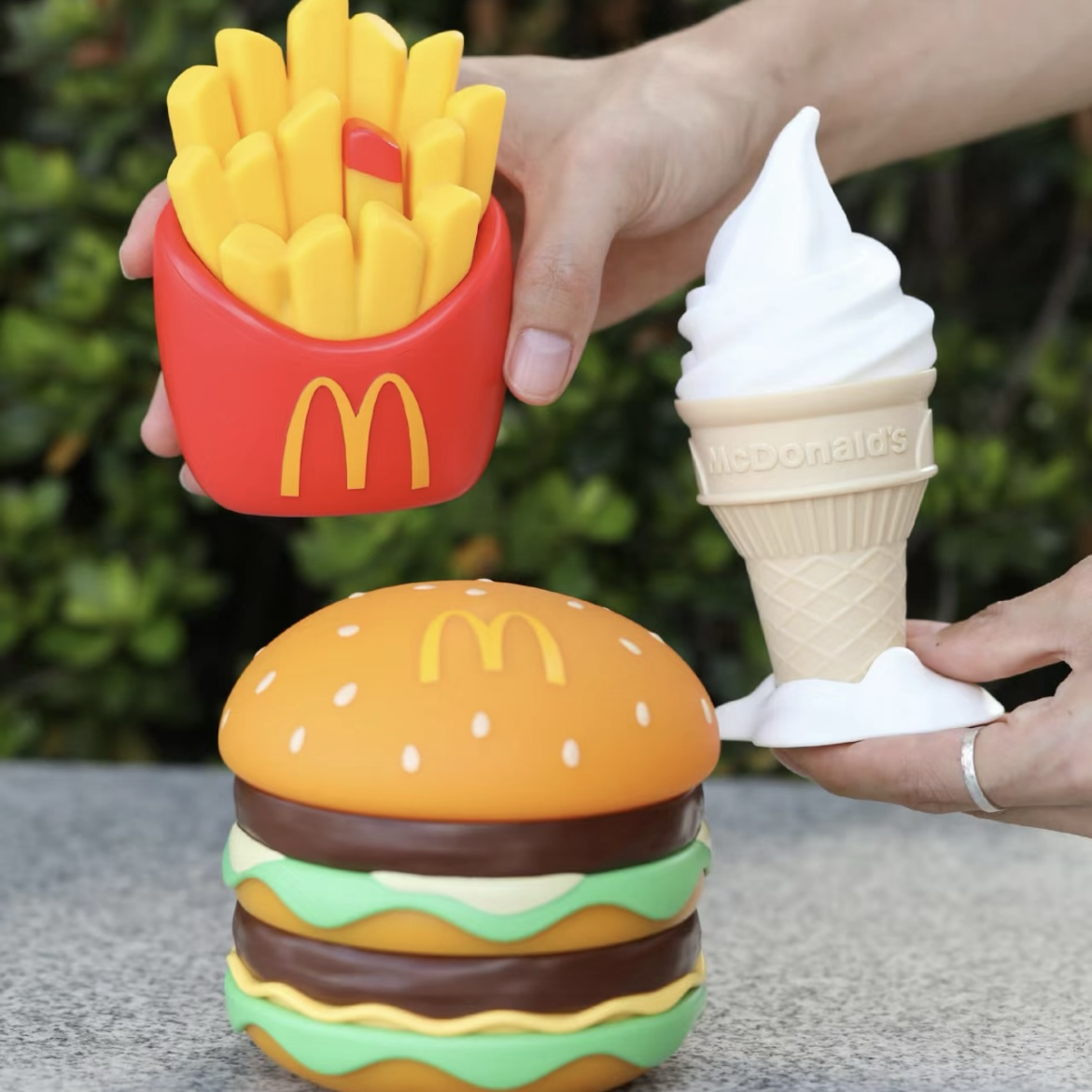 <海外限定>正版授權 McDonald's 麥當勞夜燈 拍拍燈 漢堡燈 薯條燈 蛋捲冰淇淋 裝飾 擺設 小燈