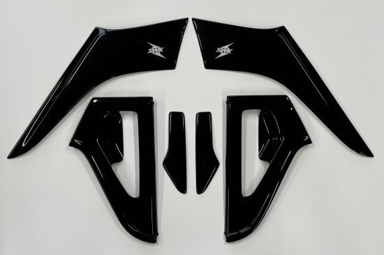 SWK C柱飾板 SUZUKI SWIFT SPORT 2018-