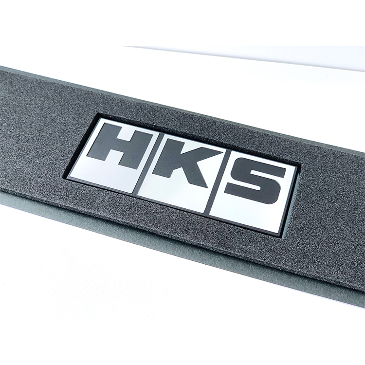 HKS 銀色銘牌