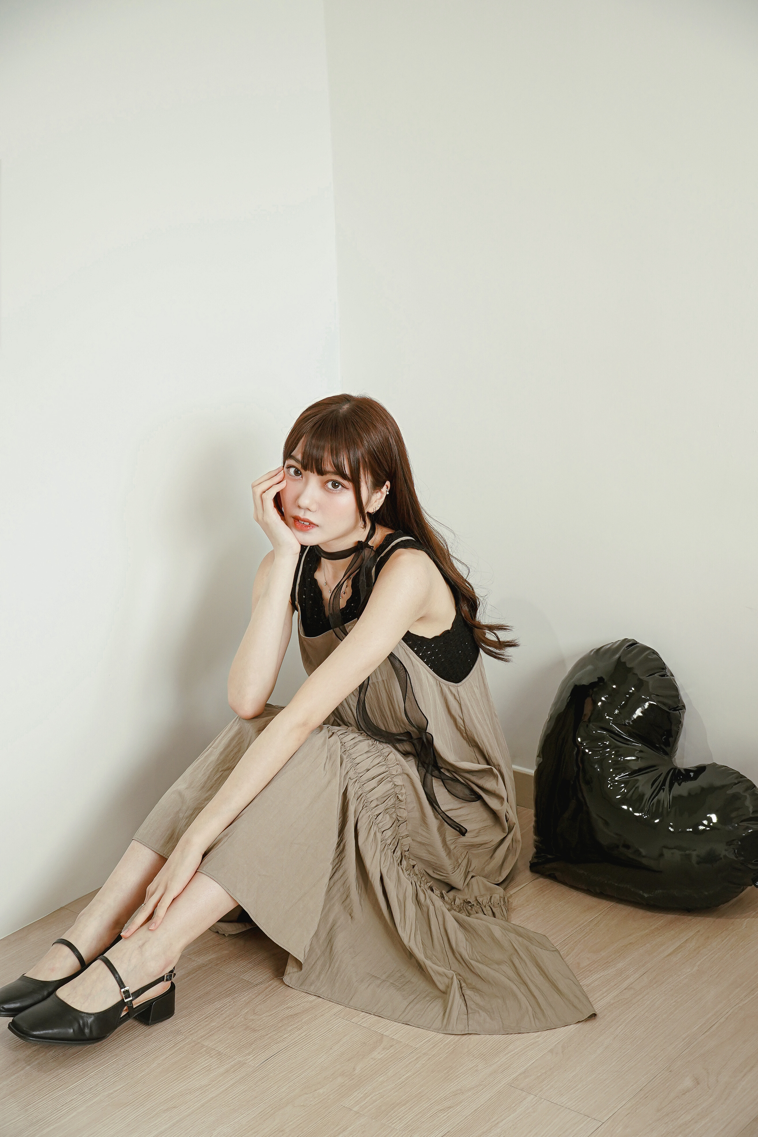 好質感吊帶連身裙 - 10276