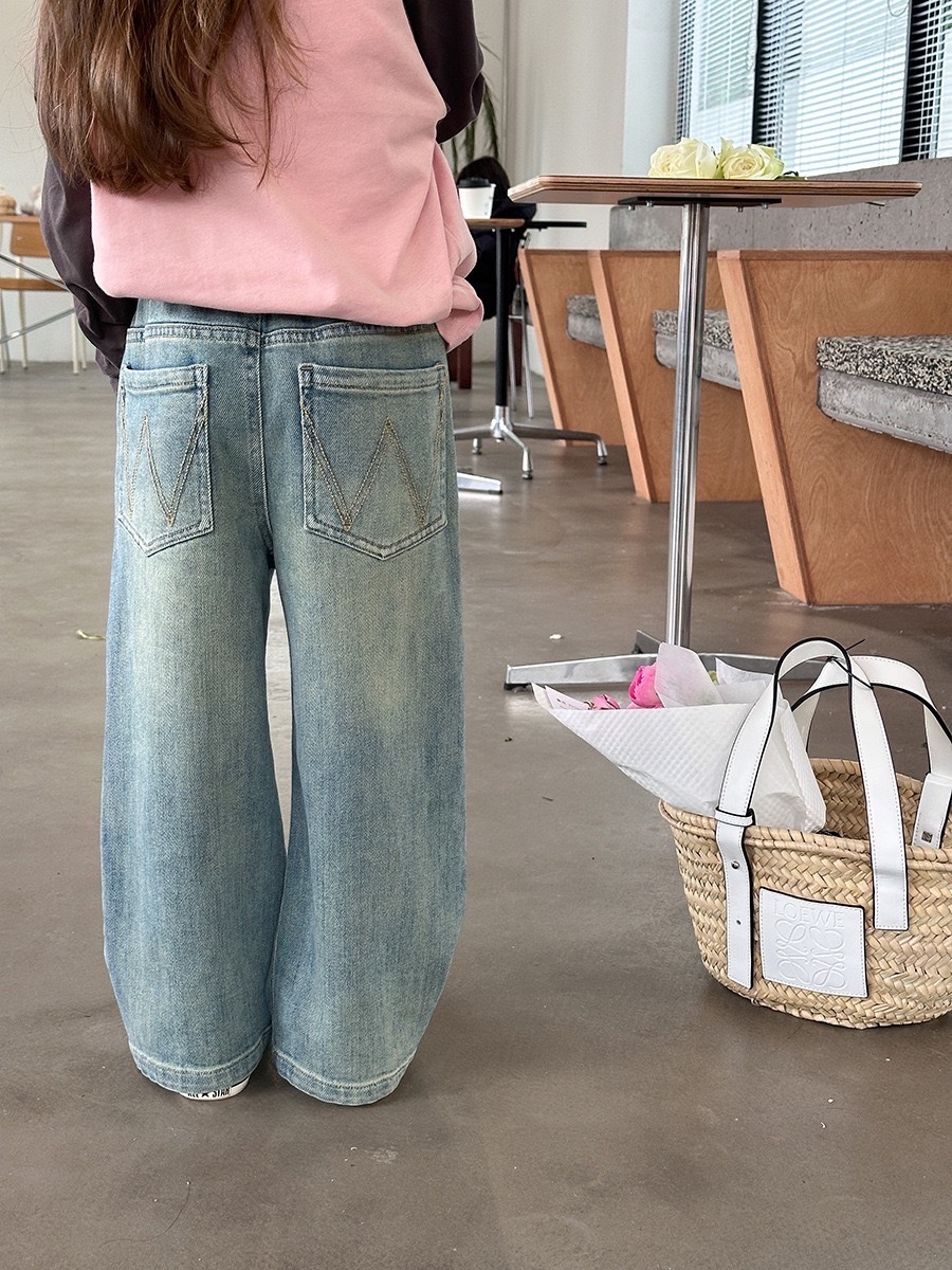 街頭風刷破直筒牛仔褲