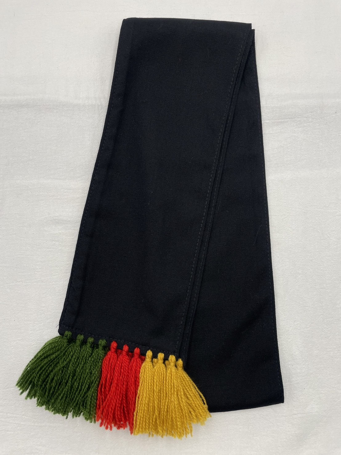 黑素面織布流蘇頭巾總長約160cm