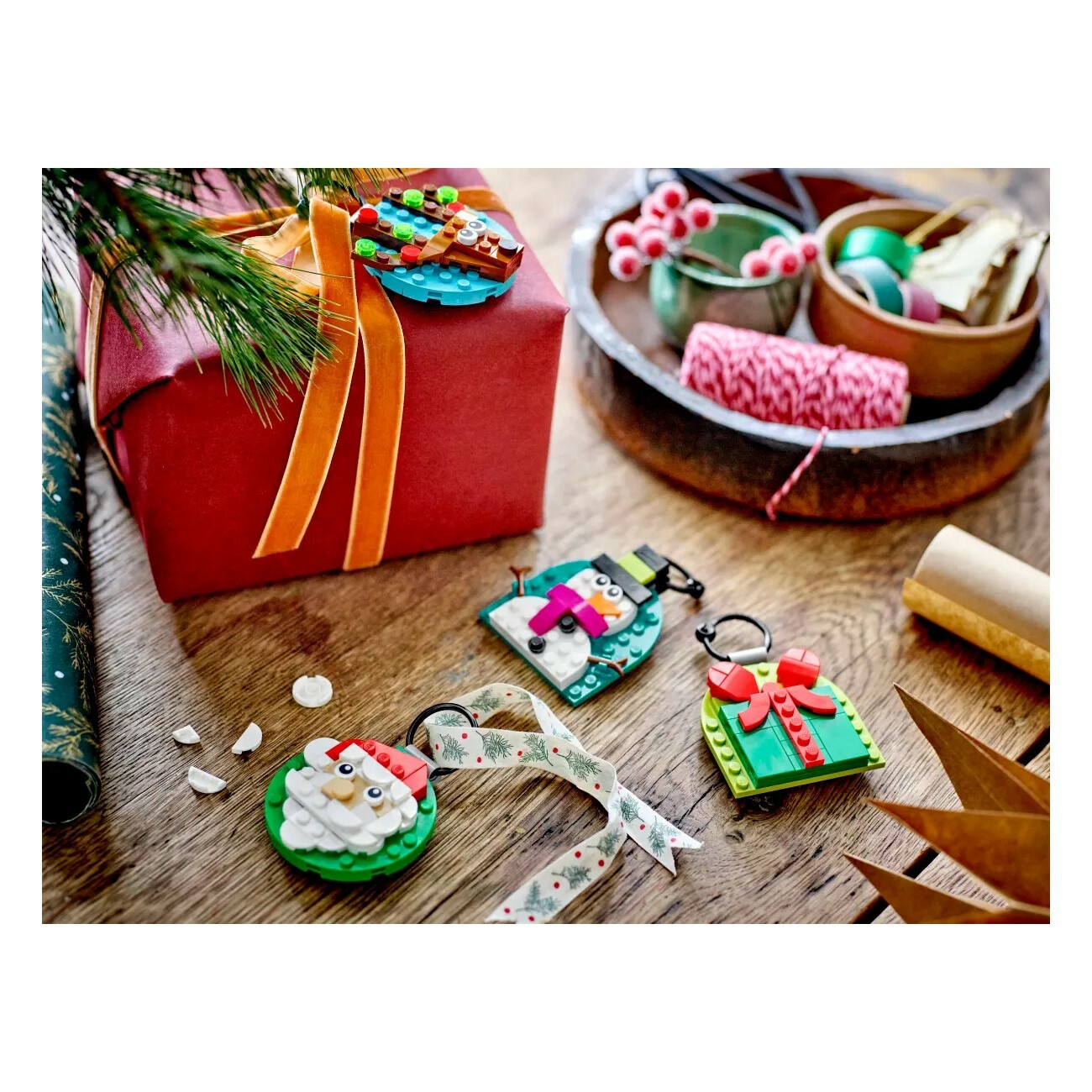 40744 - Christmas Ornament Selection