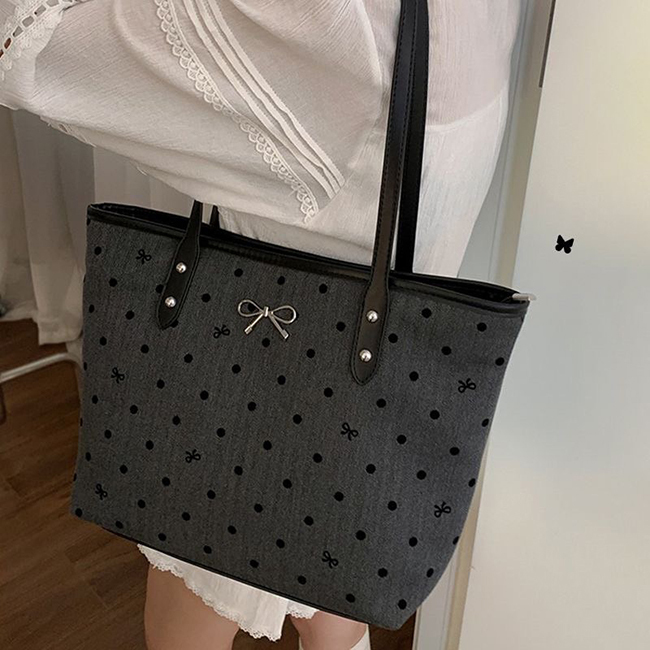 大容量蝴蝶結點點肩揹包-一色預購