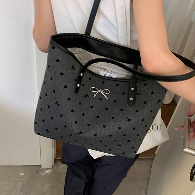 大容量蝴蝶結點點肩揹包-一色預購