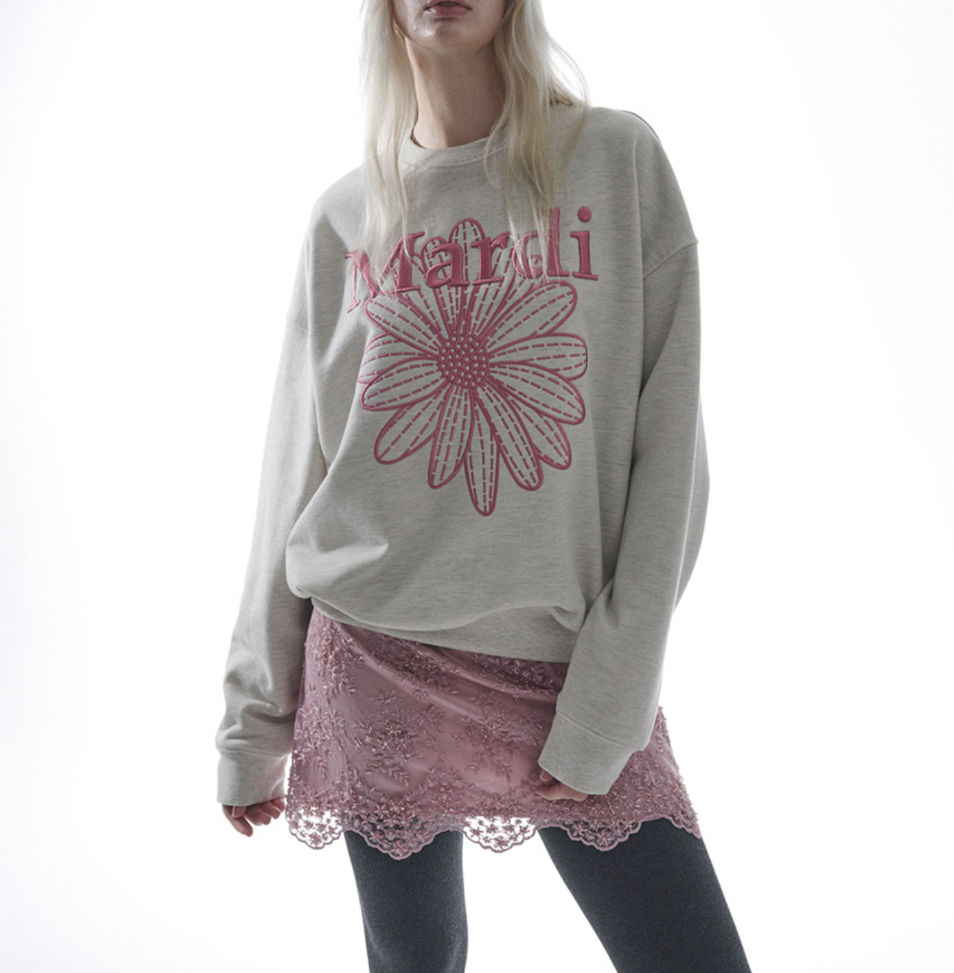 ●Mardi Mercredi●UNISEX SWEATSHIRT NEEDLEWORK_OATMEAL PINK Sweater MARDI MERCREDI FLORAL WHITE PINK SWEATSHIRT 100