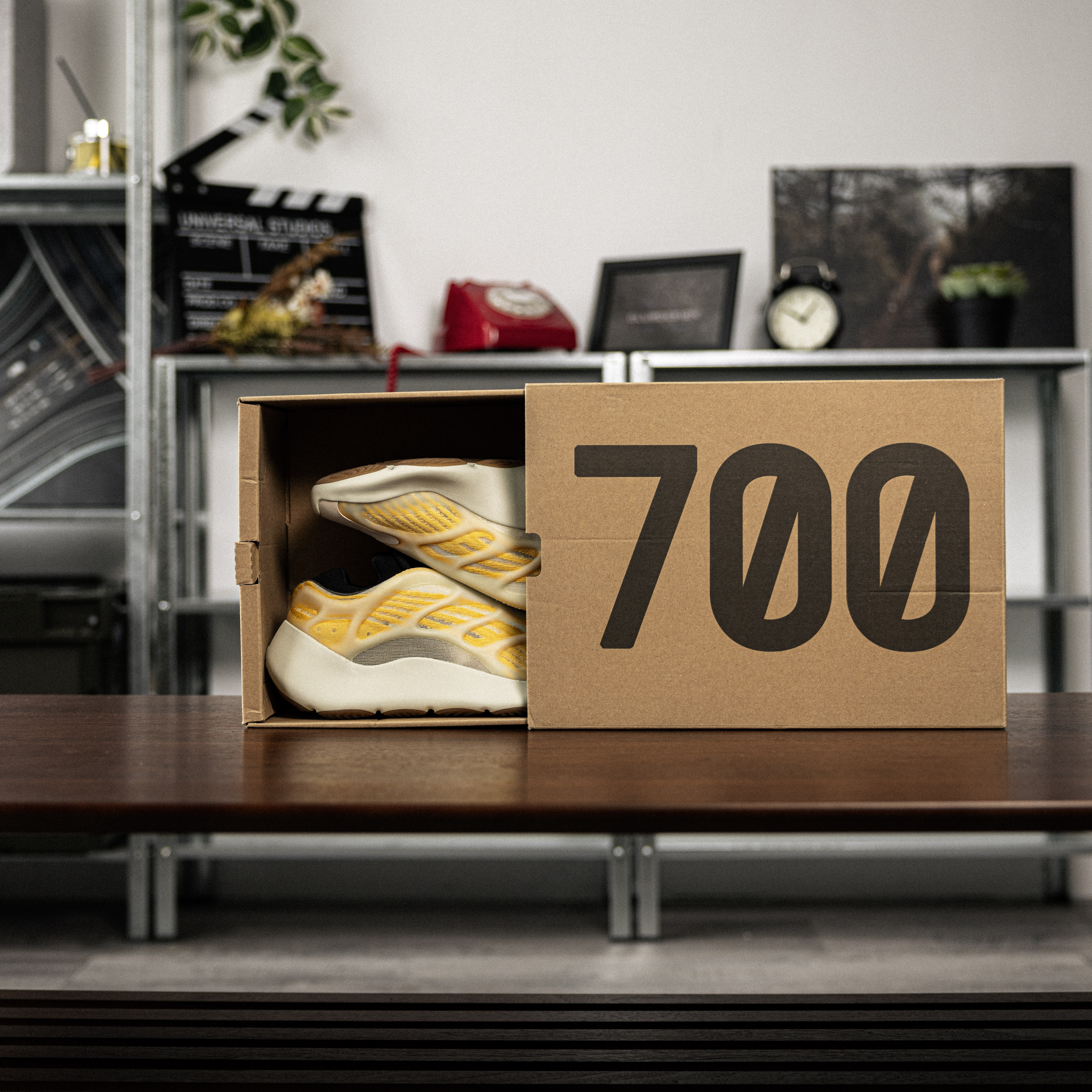 -(D2b)-ADIDAS YEEZY 700 V3 "MONO SAFFLOWER" 紅花 夜光 橘黃-HP5425