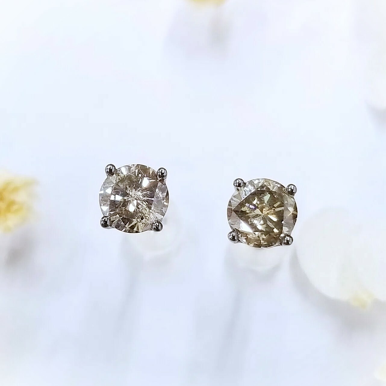 全新18K金【主石1卡15份香檳鑽】耳環