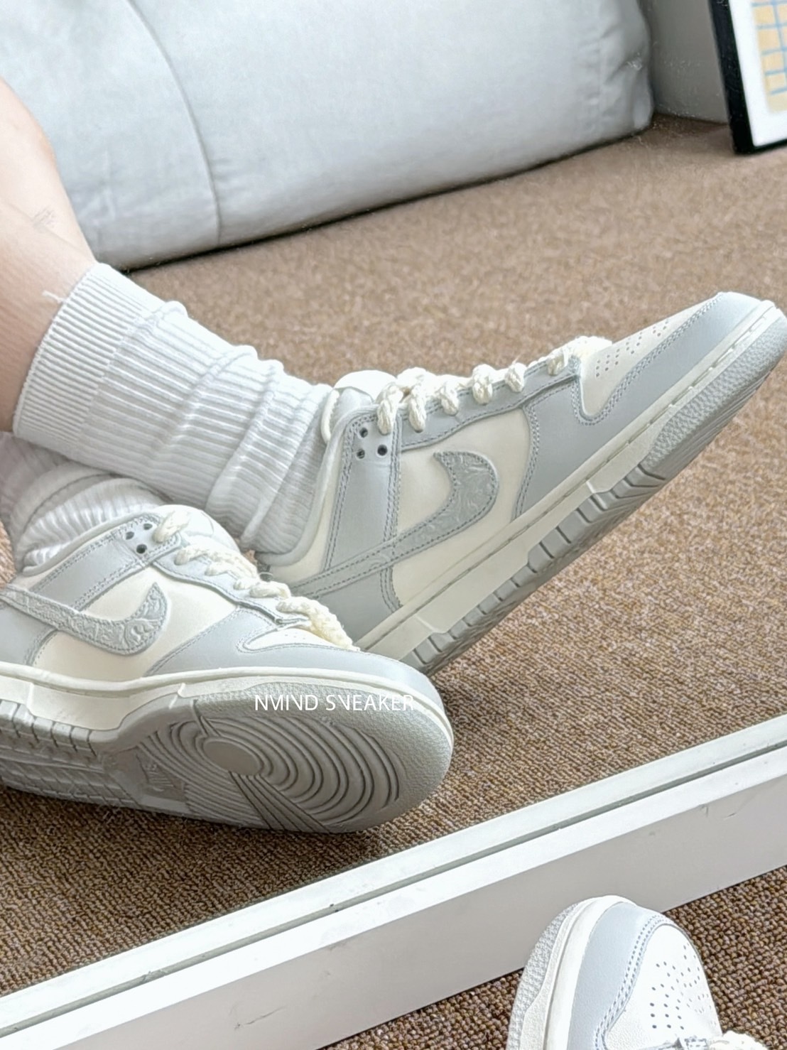 Nike Dunk Low Needlework Sail Aura (W) 浮雕骨白