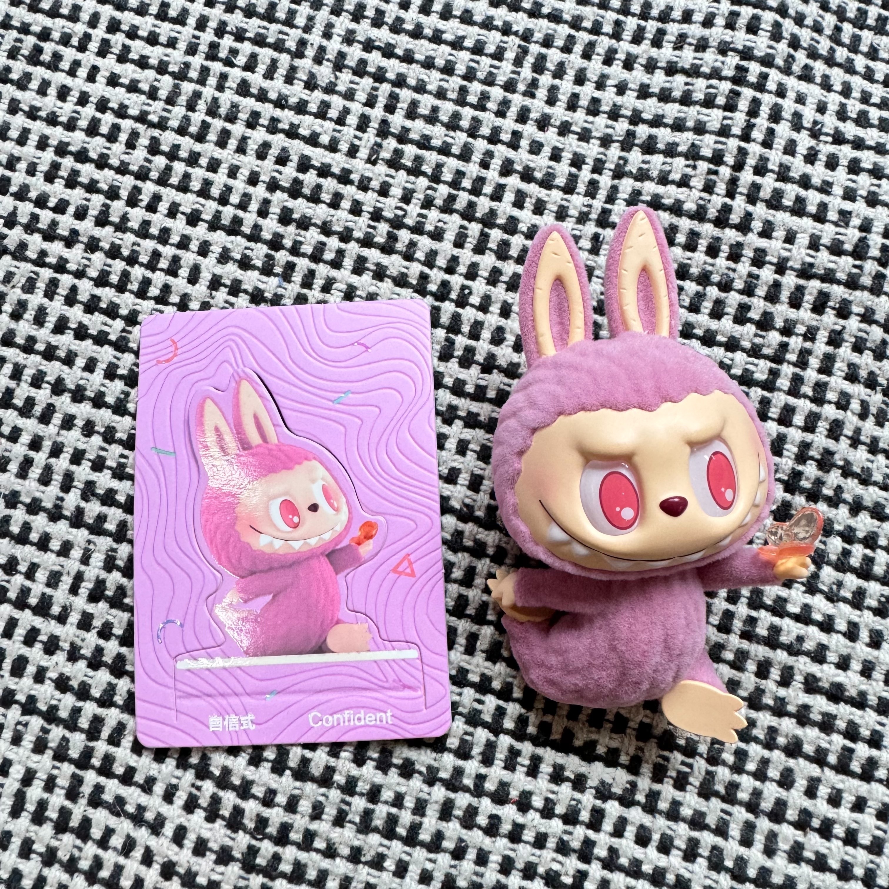 <確認款> 自信式 POP MART 泡泡瑪特 THE MONSTERS LABUBU 慵懶瑜伽 搪膠臉 公仔 盒玩 LAZY YOGA【PPMT-LAZY01】