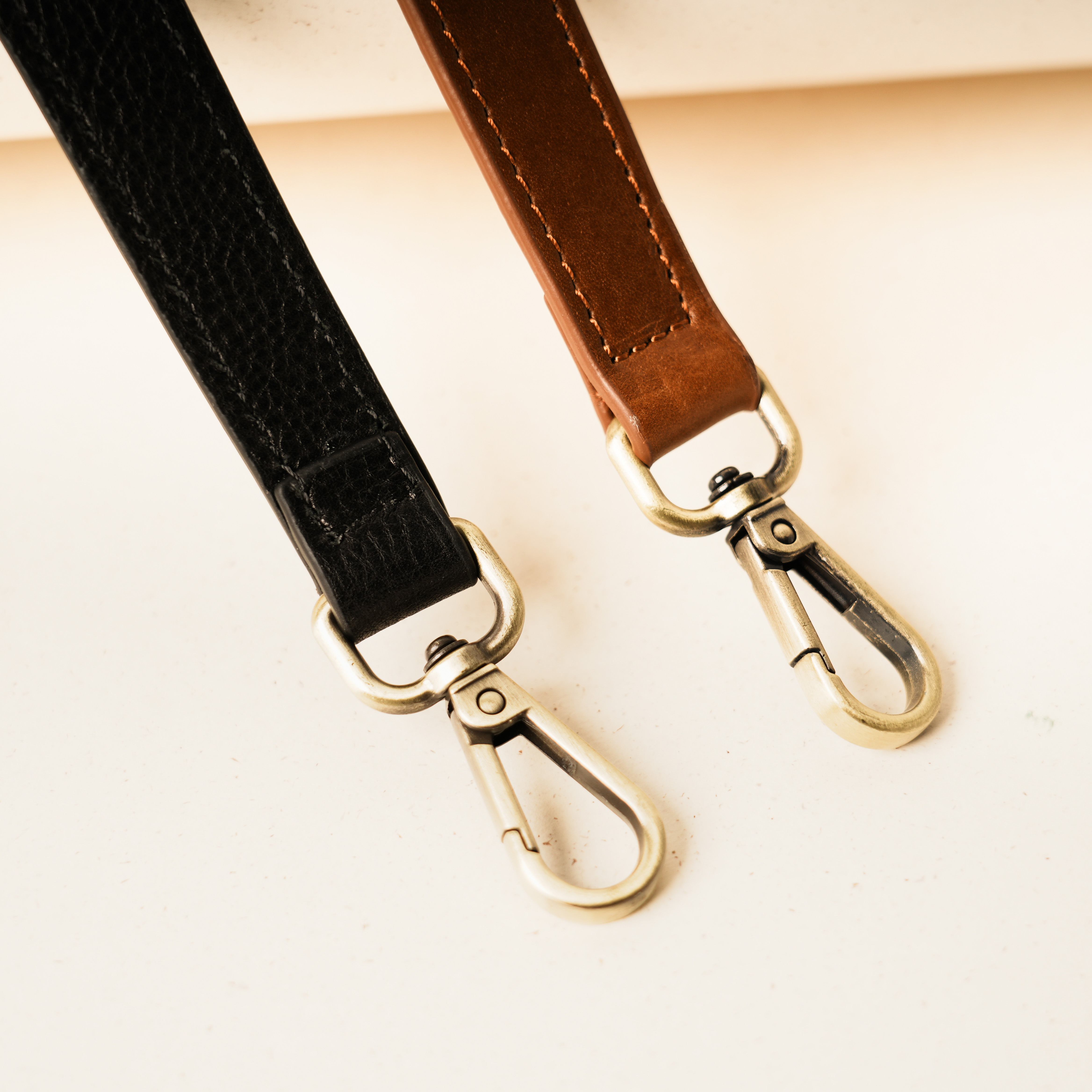 真皮可拆式短背帶-兩色（239201)