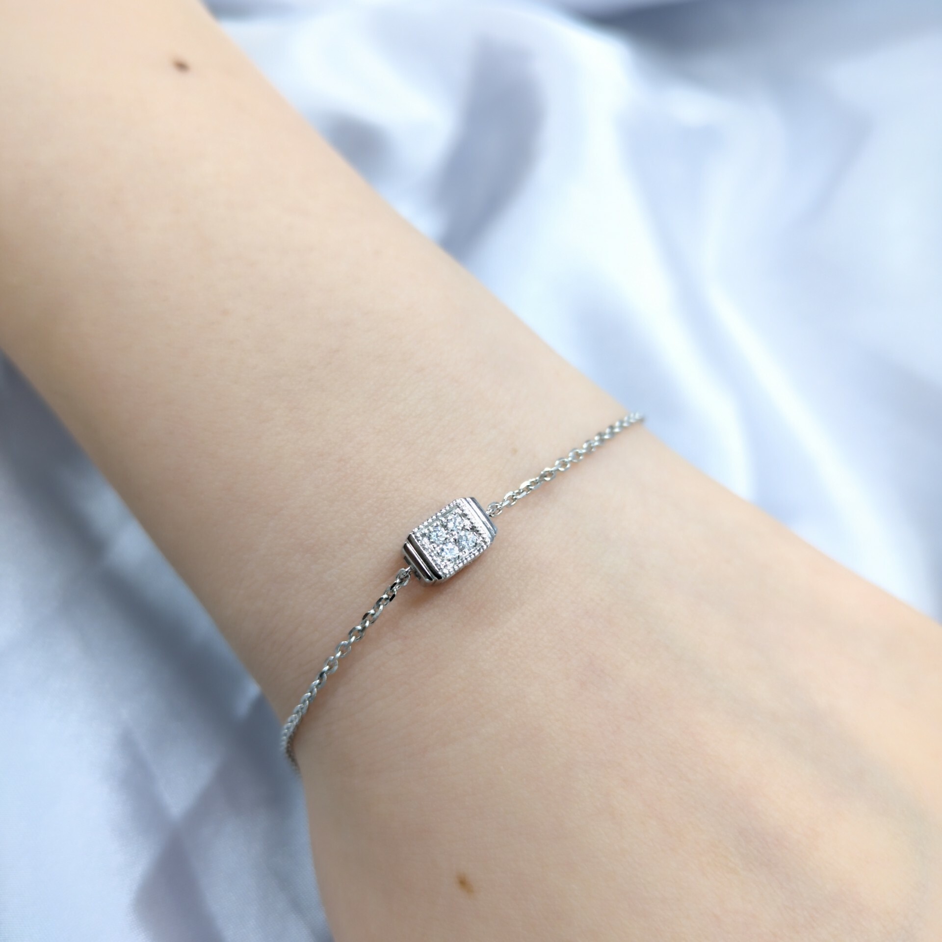 全新18K白金34份鑽石手鍊