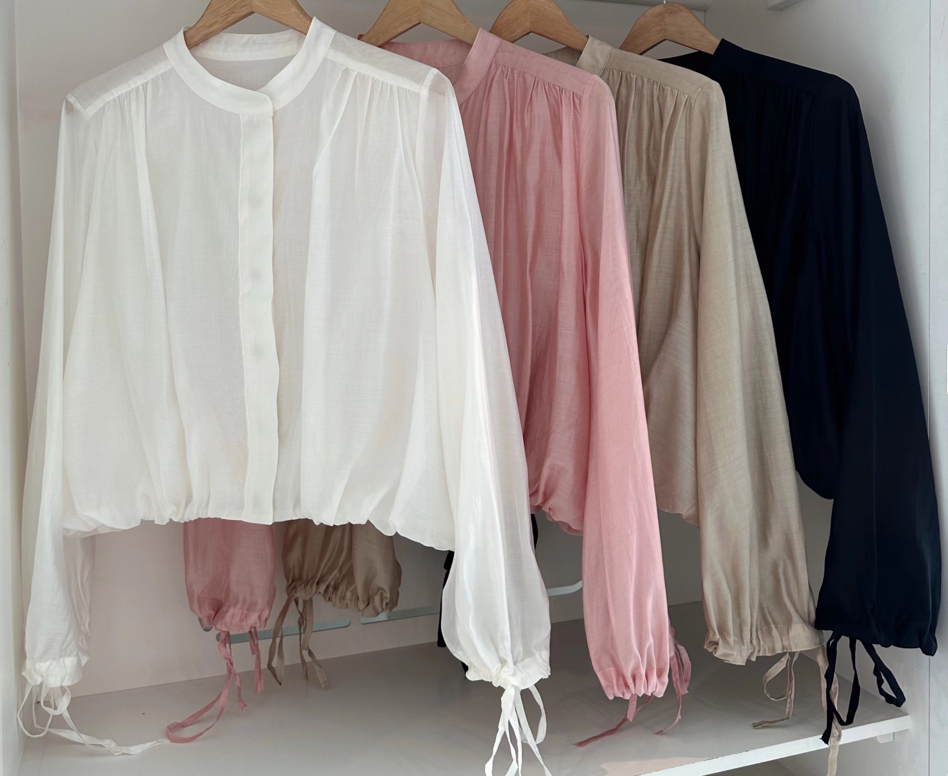 SILKY TIE-STRING SLEEVE BLOUSE