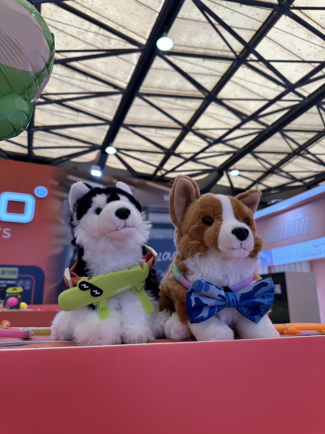 LaRoo | 鱷魚夜間散步燈